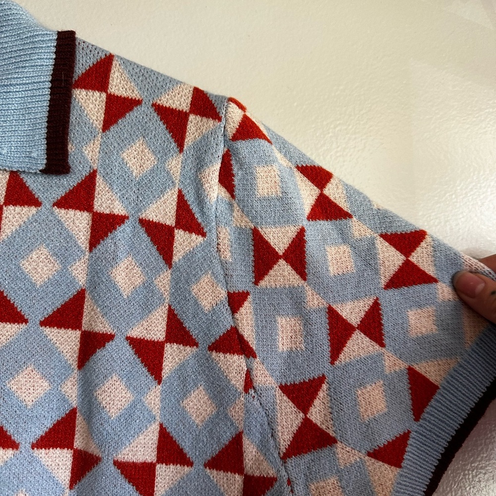 Geometric Pattern Polo Shirt - Picture 4 of 5